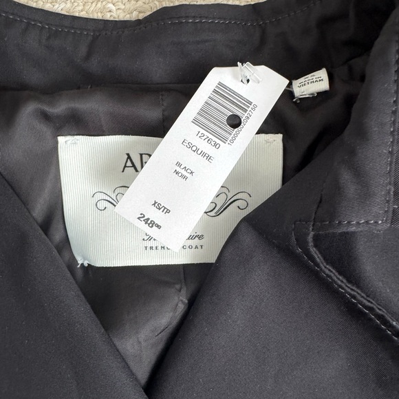 Aritzia Esquire  Double-Breasted Jacket coat size xs nwt - Picture 4 of 7